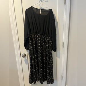 Bloomchic Size 22-24 Black Metallic Gold Geometric Long Party Dress Keyhole